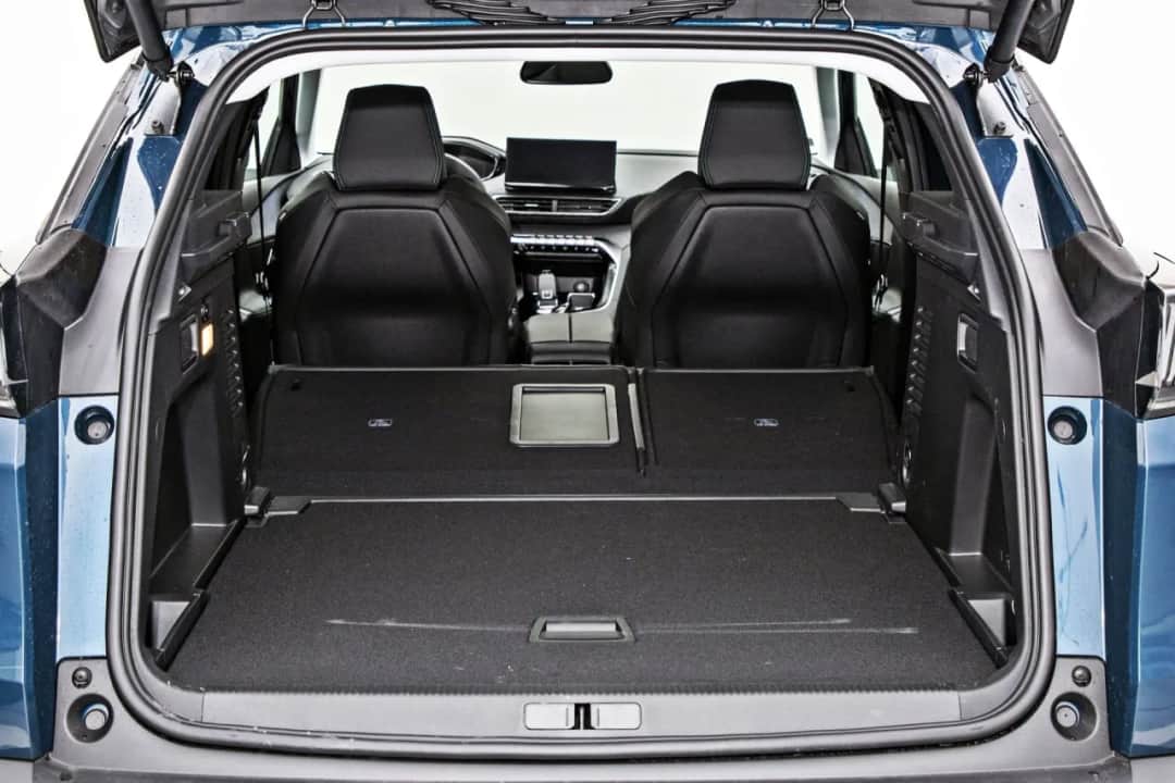 Bagażnik w Peugeot 3008: Jakie Ma Wymiary oraz Pojemność?