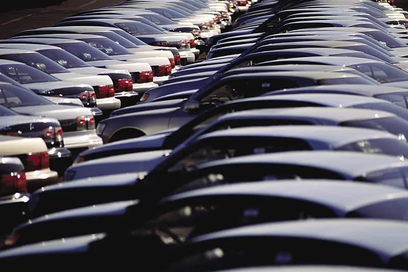 Aukcje Komornicze Samochodów: Jak Kupować i Na Co Trzeba Uważać