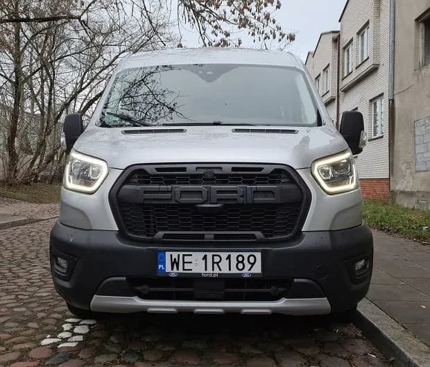 Ford Transit: Spalanie i Ekonomia Jazdy tego Dostawczaka