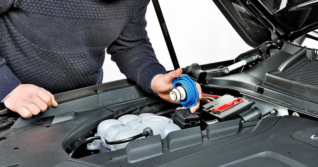 Czy płyn chłodniczy może ubywać? Co Robić przy Ubytkach?